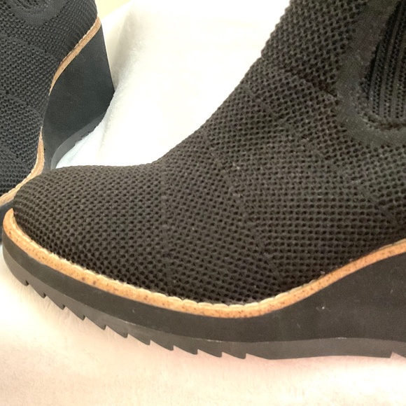 Black Sofft Eiley Knit Upper Pull On Platform Wedge Chelsea Ankle Boots Size 6 - Picture 14 of 15